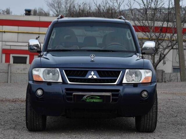 Синій Міцубісі Паджеро, об'ємом двигуна 3 л та пробігом 220 тис. км за 8450 $, фото 5 на Automoto.ua