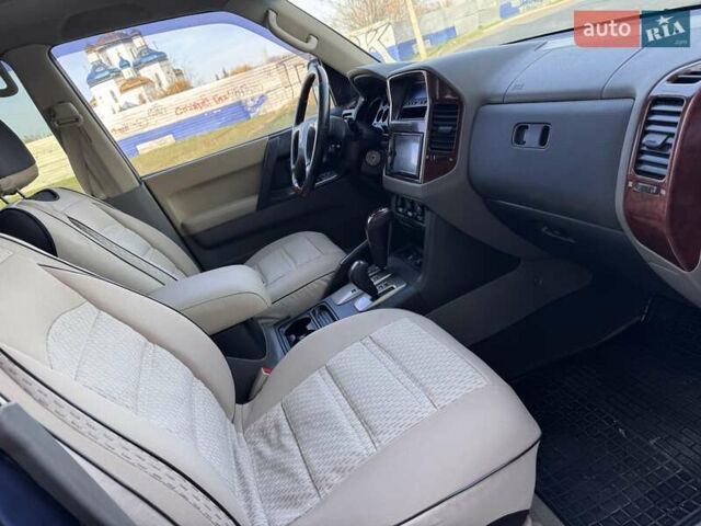 Синий Мицубиси Паджеро, объемом двигателя 2.97 л и пробегом 227 тыс. км за 8900 $, фото 21 на Automoto.ua