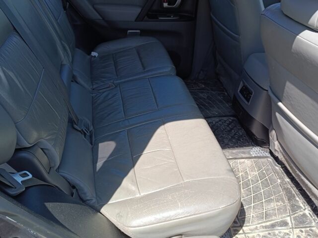 Синій Міцубісі Паджеро, об'ємом двигуна 3 л та пробігом 370 тис. км за 6000 $, фото 6 на Automoto.ua