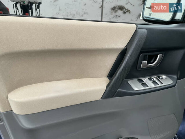 Синій Міцубісі Паджеро, об'ємом двигуна 3 л та пробігом 295 тис. км за 8500 $, фото 28 на Automoto.ua