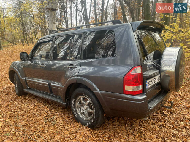 Синий Мицубиси Паджеро, объемом двигателя 2.97 л и пробегом 340 тыс. км за 6350 $, фото 4 на Automoto.ua