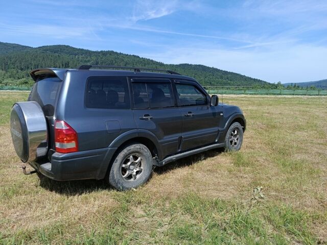 Синій Міцубісі Паджеро, об'ємом двигуна 3 л та пробігом 370 тис. км за 6000 $, фото 1 на Automoto.ua