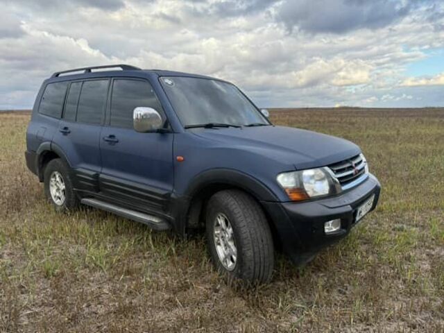Міцубісі Паджеро 2006 у Павлограде на Automoto.ua Синій Міцубісі Паджеро, об'ємом двигуна 3.2 л та пробігом 240 тис. км за 4300 $, фото 1 на Automoto.ua