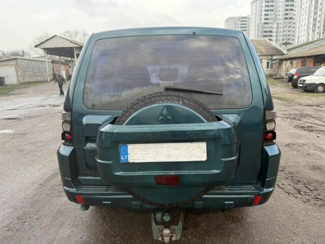 Синий Мицубиси Паджеро, объемом двигателя 3.2 л и пробегом 271 тыс. км за 5000 $, фото 2 на Automoto.ua