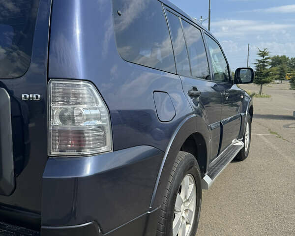 Синий Мицубиси Паджеро, объемом двигателя 3.2 л и пробегом 396 тыс. км за 11000 $, фото 3 на Automoto.ua