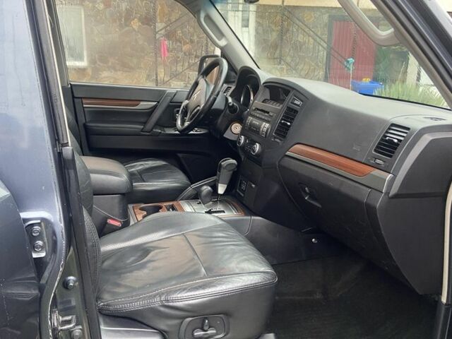 Синій Міцубісі Паджеро, об'ємом двигуна 0 л та пробігом 330 тис. км за 15500 $, фото 3 на Automoto.ua