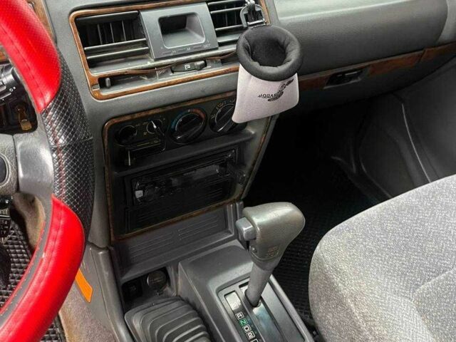 Зеленый Мицубиси Паджеро, объемом двигателя 2.8 л и пробегом 250 тыс. км за 8500 $, фото 5 на Automoto.ua