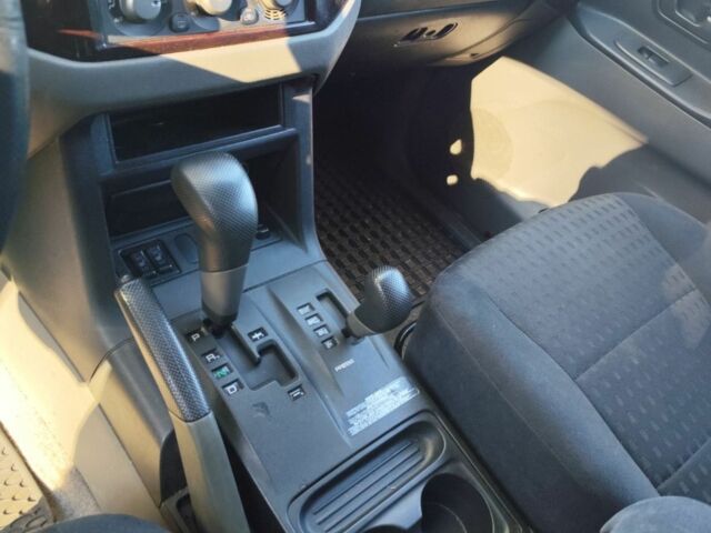 Зеленый Мицубиси Паджеро, объемом двигателя 3 л и пробегом 250 тыс. км за 4500 $, фото 8 на Automoto.ua