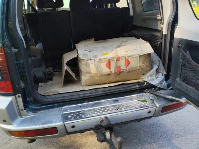 Зеленый Мицубиси Паджеро, объемом двигателя 3 л и пробегом 250 тыс. км за 4500 $, фото 10 на Automoto.ua