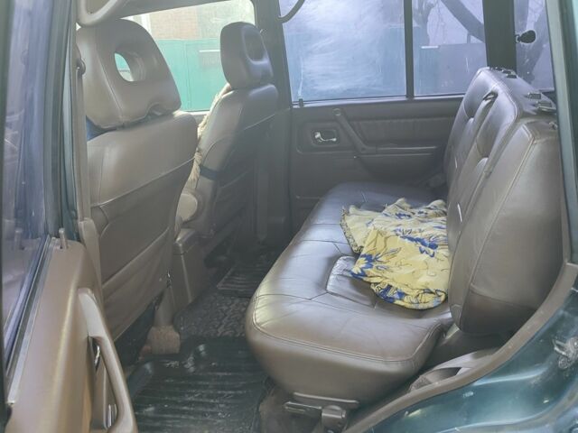 Зеленый Мицубиси Паджеро, объемом двигателя 0 л и пробегом 230 тыс. км за 4400 $, фото 5 на Automoto.ua