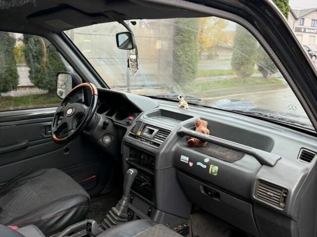 Зелений Міцубісі Паджеро, об'ємом двигуна 2.8 л та пробігом 300 тис. км за 6000 $, фото 1 на Automoto.ua