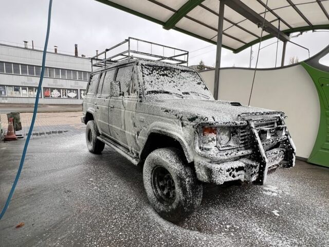 Зеленый Мицубиси Паджеро, объемом двигателя 0 л и пробегом 300 тыс. км за 111 $, фото 2 на Automoto.ua