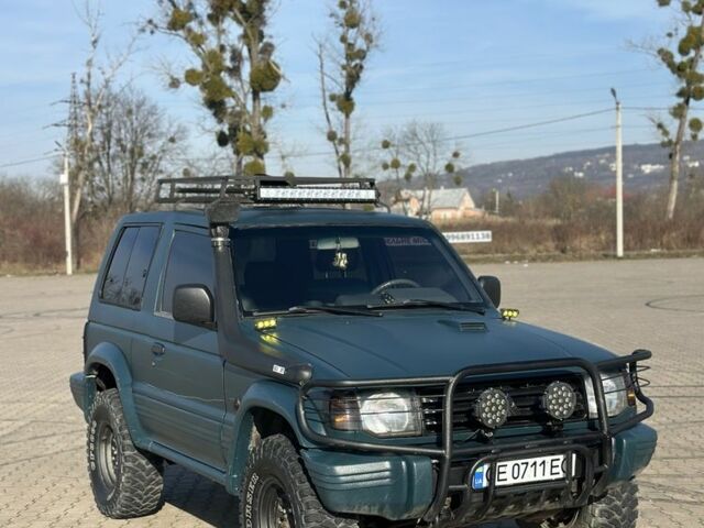Зеленый Мицубиси Паджеро, объемом двигателя 2.5 л и пробегом 300 тыс. км за 7750 $, фото 4 на Automoto.ua