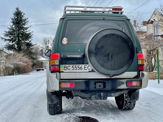Зелений Міцубісі Паджеро, об'ємом двигуна 0 л та пробігом 545 тис. км за 13000 $, фото 2 на Automoto.ua