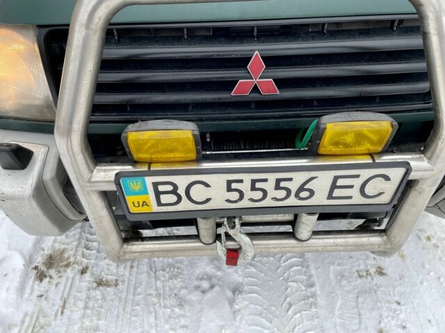 Зелений Міцубісі Паджеро, об'ємом двигуна 0 л та пробігом 545 тис. км за 13000 $, фото 3 на Automoto.ua