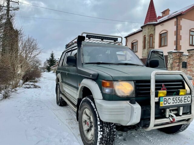 Зелений Міцубісі Паджеро, об'ємом двигуна 0 л та пробігом 545 тис. км за 13000 $, фото 4 на Automoto.ua