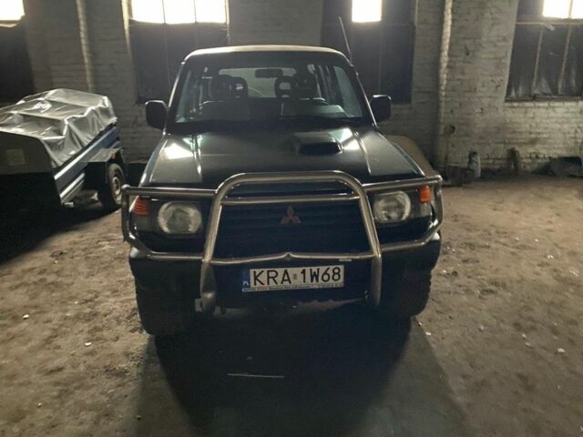 Зеленый Мицубиси Паджеро, объемом двигателя 2.8 л и пробегом 222 тыс. км за 6500 $, фото 1 на Automoto.ua