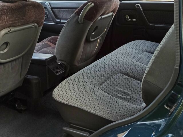 Зеленый Мицубиси Паджеро, объемом двигателя 2.8 л и пробегом 360 тыс. км за 5700 $, фото 5 на Automoto.ua