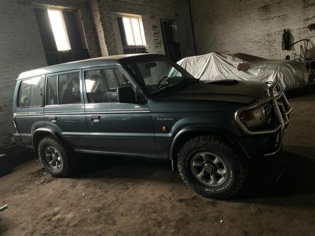Зеленый Мицубиси Паджеро, объемом двигателя 2.8 л и пробегом 222 тыс. км за 6500 $, фото 2 на Automoto.ua