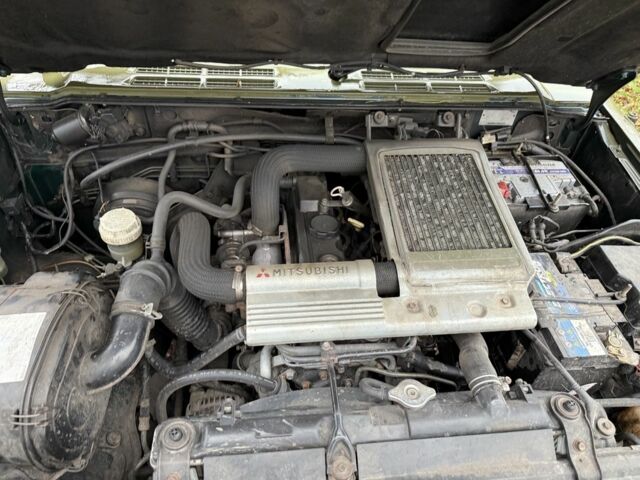 Зелений Міцубісі Паджеро, об'ємом двигуна 0 л та пробігом 200 тис. км за 2500 $, фото 6 на Automoto.ua