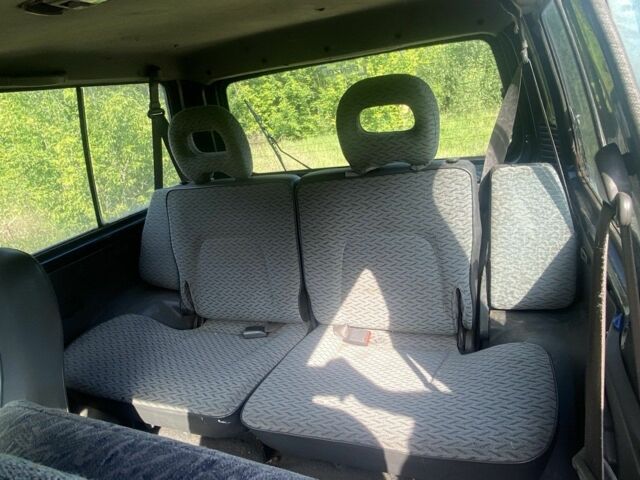 Зелений Міцубісі Паджеро, об'ємом двигуна 2.5 л та пробігом 400 тис. км за 3000 $, фото 5 на Automoto.ua