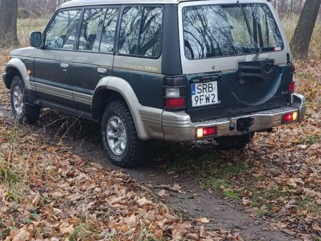 Зелений Міцубісі Паджеро, об'ємом двигуна 2 л та пробігом 350 тис. км за 3500 $, фото 1 на Automoto.ua