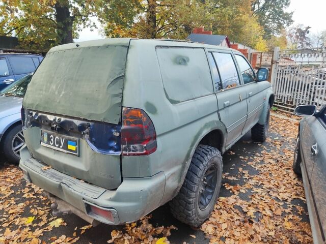 Міцубісі Паджеро 1999 у Бородянке на Automoto.ua Зелений Міцубісі Паджеро, об'ємом двигуна 2 л та пробігом 300 тис. км за 3000 $, фото 3 на Automoto.ua