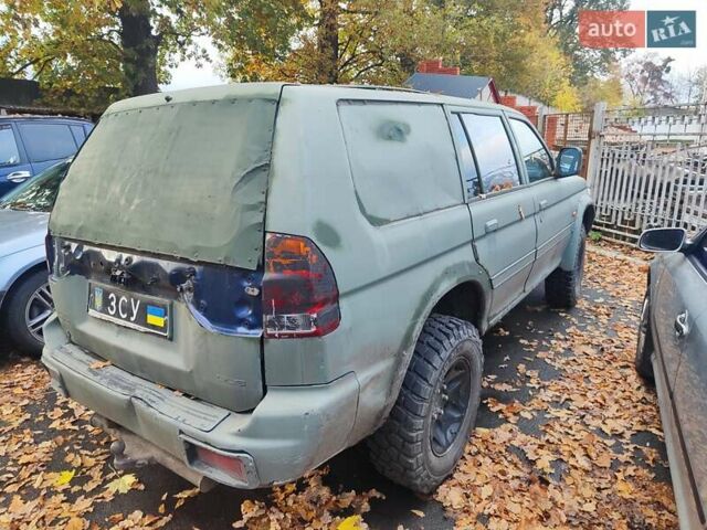 Міцубісі Паджеро 1999 у Києві на Automoto.ua Зелений Міцубісі Паджеро, об'ємом двигуна 2.5 л та пробігом 300 тис. км за 3000 $, фото 2 на Automoto.ua