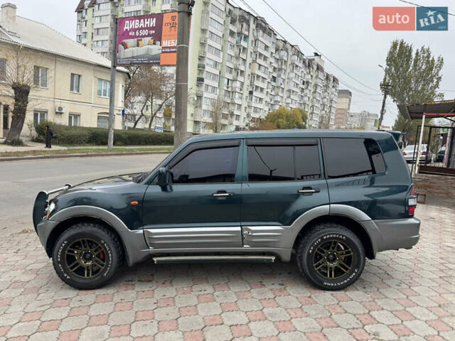 Зелений Міцубісі Паджеро, об'ємом двигуна 3.2 л та пробігом 390 тис. км за 8750 $, фото 8 на Automoto.ua