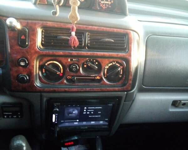 Зелений Міцубісі Паджеро, об'ємом двигуна 2.97 л та пробігом 420 тис. км за 6500 $, фото 2 на Automoto.ua