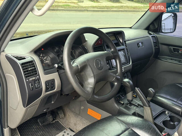 Зелений Міцубісі Паджеро, об'ємом двигуна 3.2 л та пробігом 390 тис. км за 8750 $, фото 12 на Automoto.ua