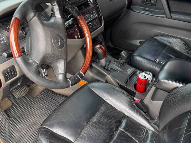 Зеленый Мицубиси Паджеро, объемом двигателя 3.2 л и пробегом 375 тыс. км за 5200 $, фото 7 на Automoto.ua