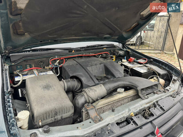 Зелений Міцубісі Паджеро, об'ємом двигуна 3.2 л та пробігом 390 тис. км за 8750 $, фото 23 на Automoto.ua