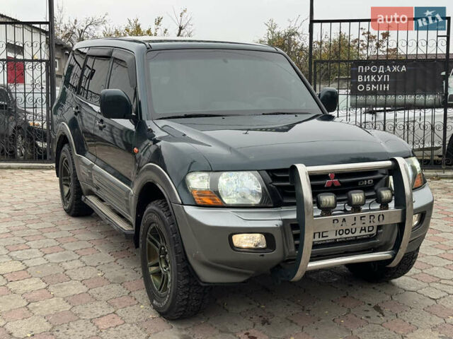 Зелений Міцубісі Паджеро, об'ємом двигуна 3.2 л та пробігом 390 тис. км за 8750 $, фото 2 на Automoto.ua
