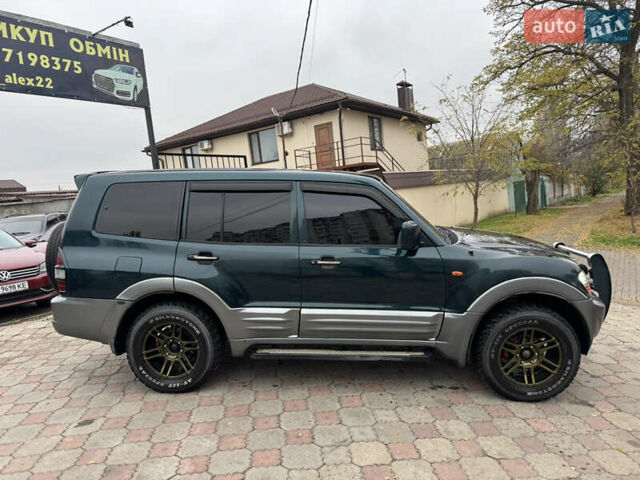 Зелений Міцубісі Паджеро, об'ємом двигуна 3.2 л та пробігом 390 тис. км за 8750 $, фото 4 на Automoto.ua