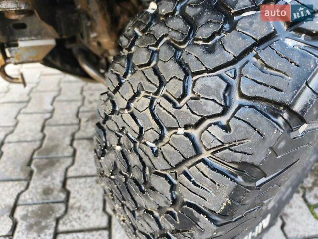 Зеленый Мицубиси Паджеро, объемом двигателя 2.5 л и пробегом 274 тыс. км за 6200 $, фото 6 на Automoto.ua