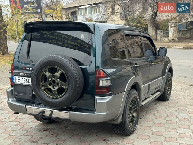 Зелений Міцубісі Паджеро, об'ємом двигуна 3.2 л та пробігом 390 тис. км за 8750 $, фото 5 на Automoto.ua