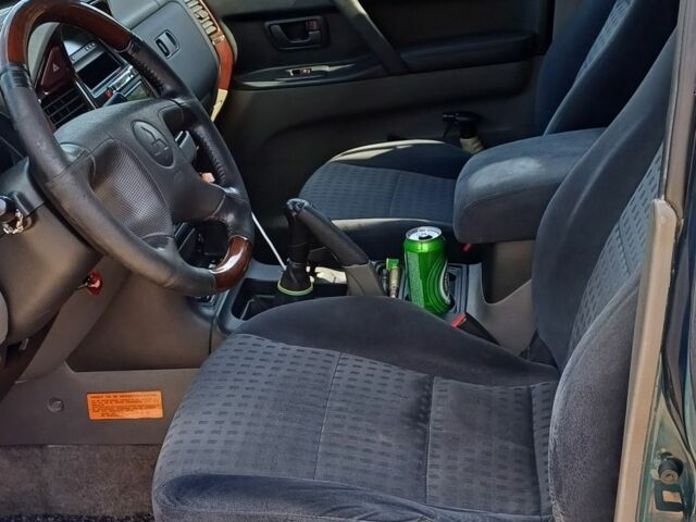 Зеленый Мицубиси Паджеро, объемом двигателя 0 л и пробегом 260 тыс. км за 7000 $, фото 14 на Automoto.ua