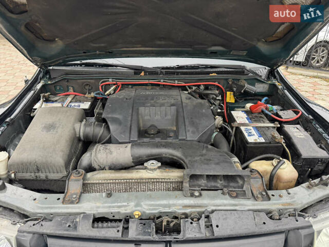 Зелений Міцубісі Паджеро, об'ємом двигуна 3.2 л та пробігом 390 тис. км за 8750 $, фото 24 на Automoto.ua