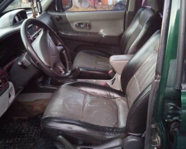 Зелений Міцубісі Паджеро, об'ємом двигуна 2.97 л та пробігом 420 тис. км за 6500 $, фото 4 на Automoto.ua