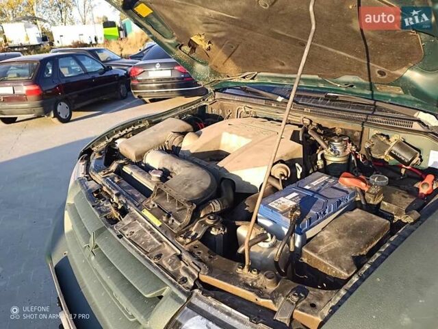 Зеленый Мицубиси Паджеро, объемом двигателя 3.2 л и пробегом 207 тыс. км за 9800 $, фото 14 на Automoto.ua