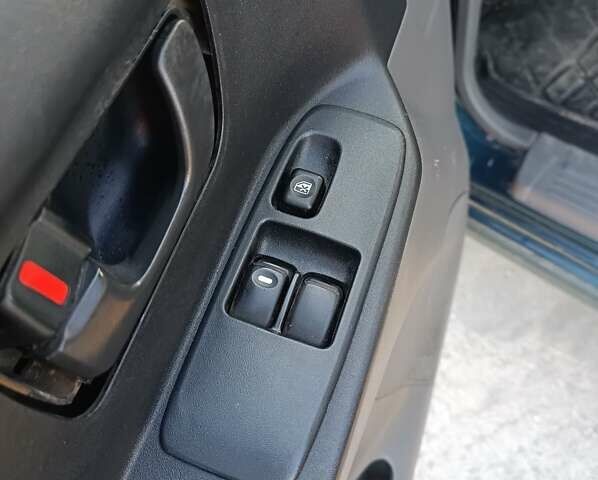 Зеленый Мицубиси Паджеро, объемом двигателя 3.2 л и пробегом 207 тыс. км за 9800 $, фото 12 на Automoto.ua