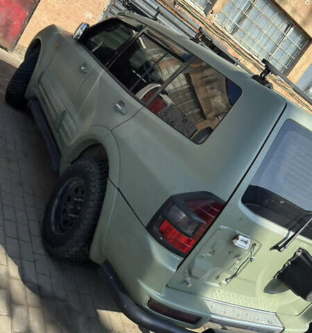 Зеленый Мицубиси Паджеро, объемом двигателя 3.5 л и пробегом 325 тыс. км за 5750 $, фото 3 на Automoto.ua