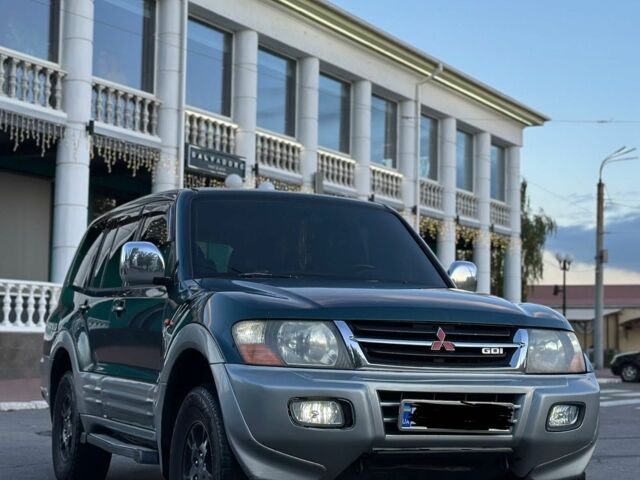 Зелений Міцубісі Паджеро, об'ємом двигуна 3.5 л та пробігом 341 тис. км за 6300 $, фото 1 на Automoto.ua