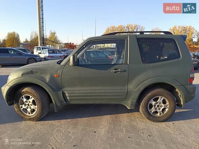 Зеленый Мицубиси Паджеро, объемом двигателя 3.2 л и пробегом 207 тыс. км за 9800 $, фото 4 на Automoto.ua