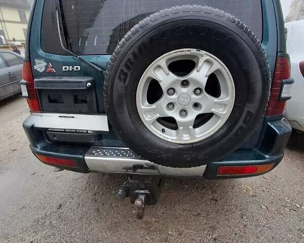 Зеленый Мицубиси Паджеро, объемом двигателя 3.2 л и пробегом 425 тыс. км за 6500 $, фото 8 на Automoto.ua