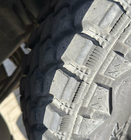 Зеленый Мицубиси Паджеро, объемом двигателя 3.5 л и пробегом 325 тыс. км за 5750 $, фото 11 на Automoto.ua