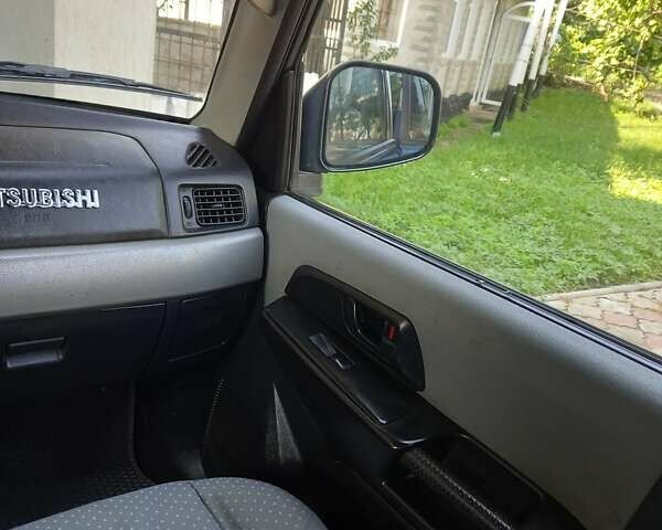 Зелений Міцубісі Паджеро, об'ємом двигуна 1.8 л та пробігом 205 тис. км за 5800 $, фото 19 на Automoto.ua