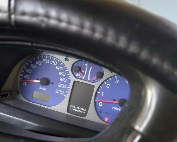 Зелений Міцубісі Паджеро, об'ємом двигуна 1.8 л та пробігом 205 тис. км за 5800 $, фото 22 на Automoto.ua