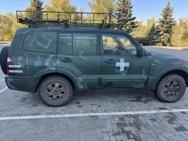 Зеленый Мицубиси Паджеро, объемом двигателя 3.2 л и пробегом 170 тыс. км за 3900 $, фото 3 на Automoto.ua